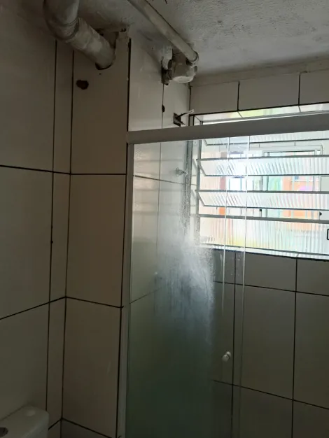 Comprar Apartamentos / Padr&atilde;o em Mogi das Cruzes R$ 160.000,00 - Foto 12