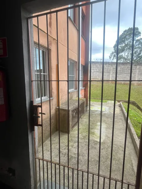 Comprar Apartamentos / Padr&atilde;o em Mogi das Cruzes R$ 160.000,00 - Foto 32