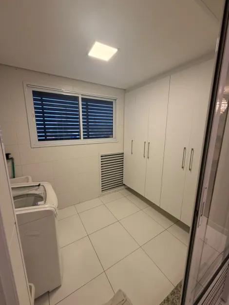 Alugar Apartamentos / Padr&atilde;o em Suzano R$ 5.000,00 - Foto 26