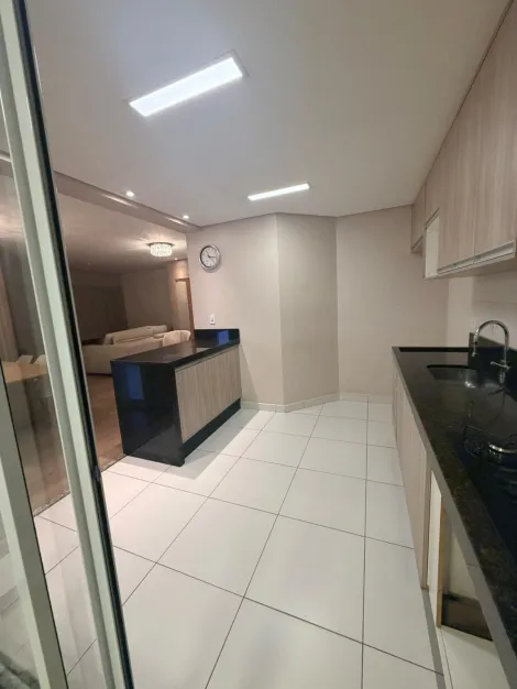Alugar Apartamentos / Padr&atilde;o em Suzano R$ 5.000,00 - Foto 32