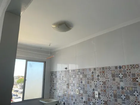 Comprar Apartamentos / Padr&atilde;o em Suzano R$ 220.000,00 - Foto 2