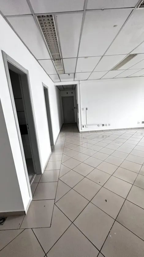 Alugar Comerciais / Pr&eacute;dio Comercial em Suzano R$ 3.500,00 - Foto 5