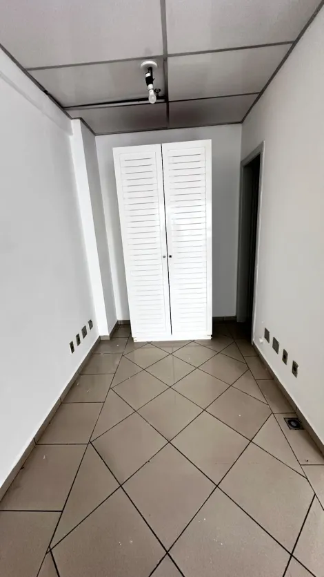 Alugar Comerciais / Pr&eacute;dio Comercial em Suzano R$ 3.500,00 - Foto 14