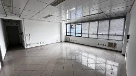 Alugar Comerciais / Pr&eacute;dio Comercial em Suzano R$ 3.500,00 - Foto 8