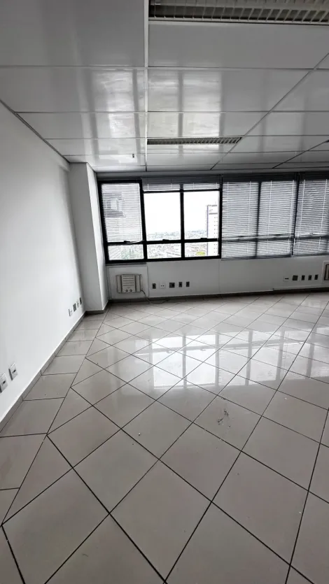 Alugar Comerciais / Pr&eacute;dio Comercial em Suzano. apenas R$ 3.500,00