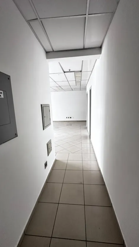 Alugar Comerciais / Pr&eacute;dio Comercial em Suzano R$ 3.500,00 - Foto 7