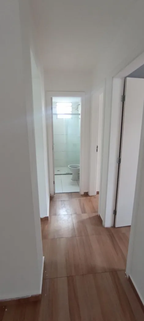 Alugar Apartamentos / Padr&atilde;o em Suzano R$ 1.100,00 - Foto 6