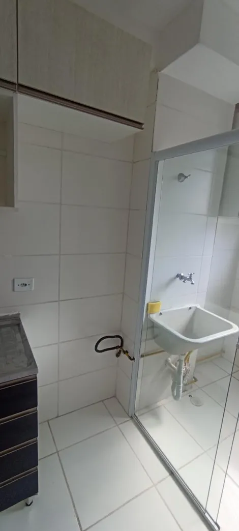 Alugar Apartamentos / Padr&atilde;o em Suzano R$ 1.100,00 - Foto 11