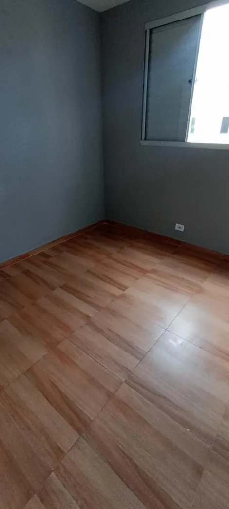 Alugar Apartamentos / Padr&atilde;o em Suzano R$ 1.100,00 - Foto 17