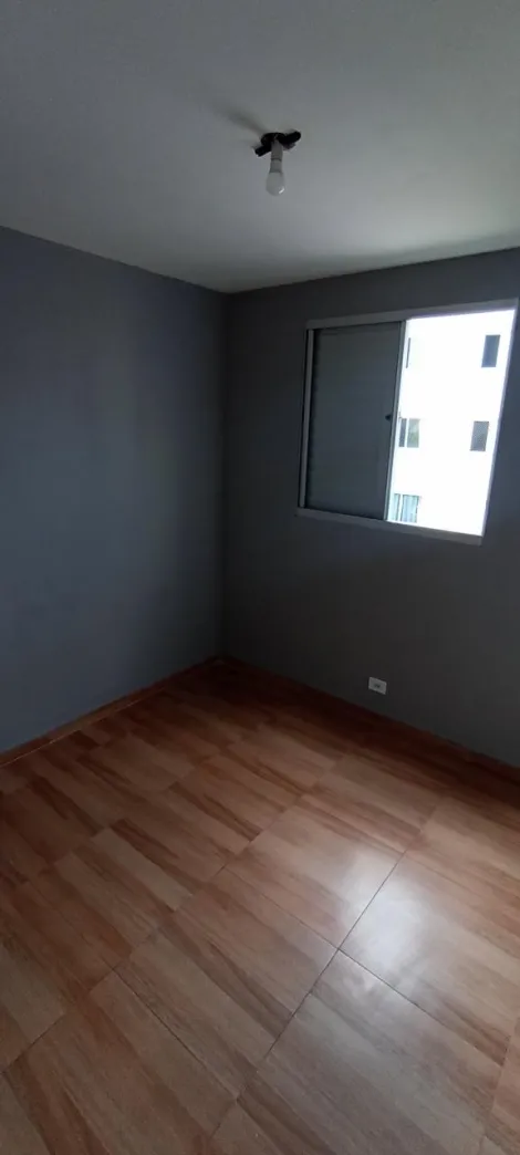 Alugar Apartamentos / Padr&atilde;o em Suzano R$ 1.100,00 - Foto 18