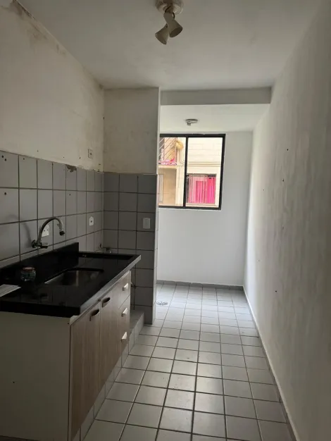 Comprar Apartamentos / Padr&atilde;o em Suzano R$ 250.000,00 - Foto 15