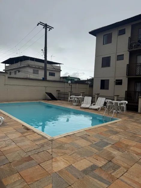 Alugar Apartamentos / Padr&atilde;o em Suzano. apenas R$ 250.000,00
