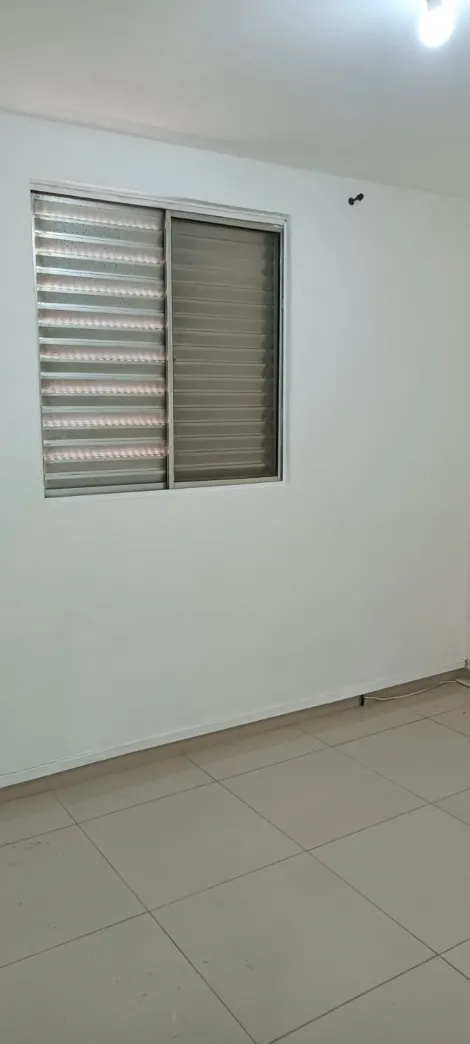 Comprar Apartamentos / Padr&atilde;o em Suzano R$ 195.000,00 - Foto 4