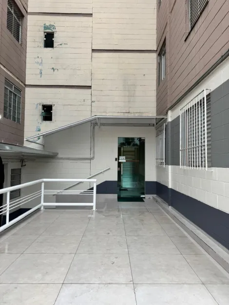 Comprar Apartamentos / Padr&atilde;o em Suzano R$ 195.000,00 - Foto 12
