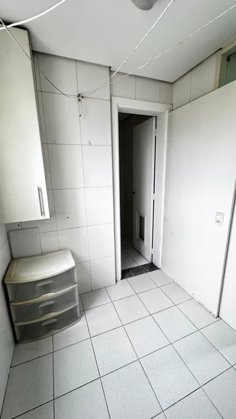 Alugar Apartamentos / Padr&atilde;o em Suzano R$ 4.500,00 - Foto 13