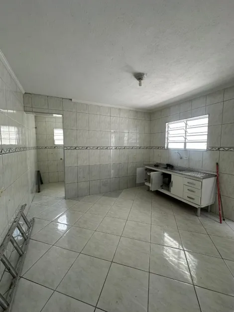 Alugar Casas / Sobrado em Suzano R$ 2.500,00 - Foto 6