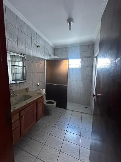 Alugar Casas / Sobrado em Suzano R$ 2.500,00 - Foto 18