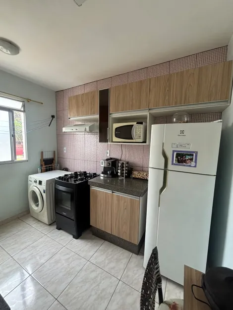 Comprar Apartamentos / Padr&atilde;o em Suzano R$ 220.000,00 - Foto 6