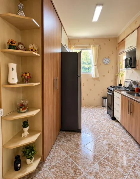 Comprar Apartamentos / Padr&atilde;o em Suzano R$ 240.000,00 - Foto 9