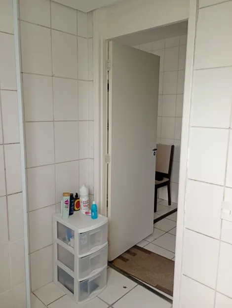 Comprar Apartamentos / Padr&atilde;o em Mogi das Cruzes R$ 200.000,00 - Foto 21