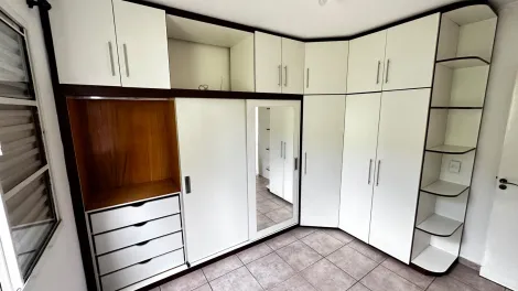 Alugar Apartamentos / Padr&atilde;o em Suzano R$ 1.860,00 - Foto 17