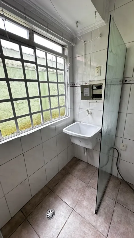 Alugar Apartamentos / Padr&atilde;o em Suzano R$ 1.860,00 - Foto 9