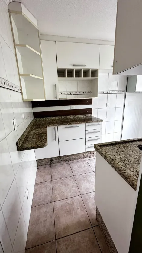 Alugar Apartamentos / Padr&atilde;o em Suzano R$ 1.860,00 - Foto 2