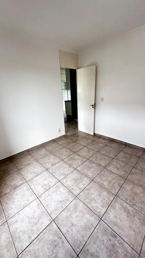Alugar Apartamentos / Padr&atilde;o em Suzano R$ 1.860,00 - Foto 13