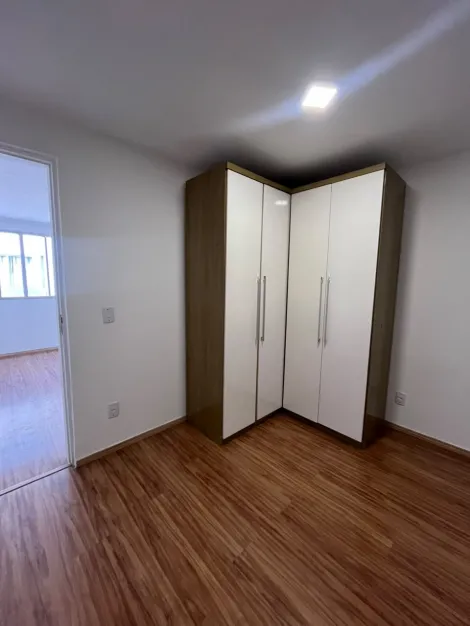 Alugar Apartamentos / Padr&atilde;o em Mogi das Cruzes R$ 1.500,00 - Foto 19