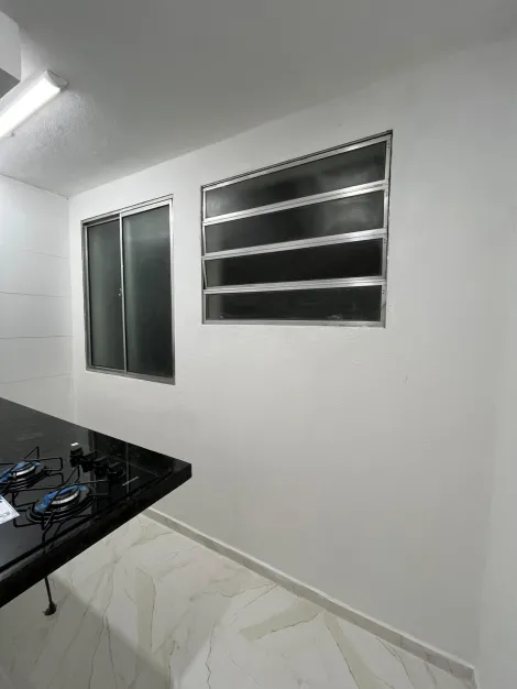 Alugar Apartamentos / Padr&atilde;o em Mogi das Cruzes R$ 1.500,00 - Foto 5