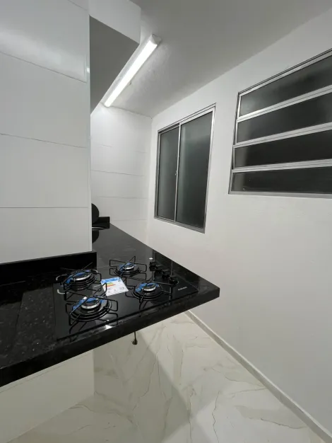 Alugar Apartamentos / Padr&atilde;o em Mogi das Cruzes. apenas R$ 1.500,00