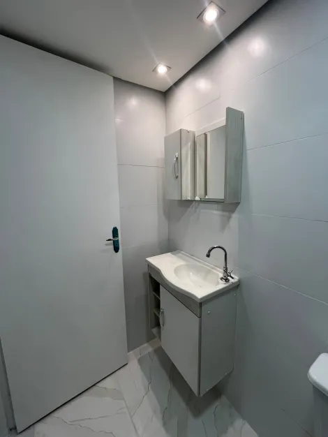 Alugar Apartamentos / Padr&atilde;o em Mogi das Cruzes R$ 1.500,00 - Foto 32