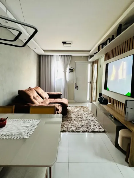 Comprar Casas / Condom&iacute;nio em Suzano R$ 550.000,00 - Foto 4
