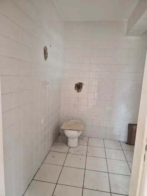 Alugar Casas / Sobrado em Suzano R$ 6.500,00 - Foto 32
