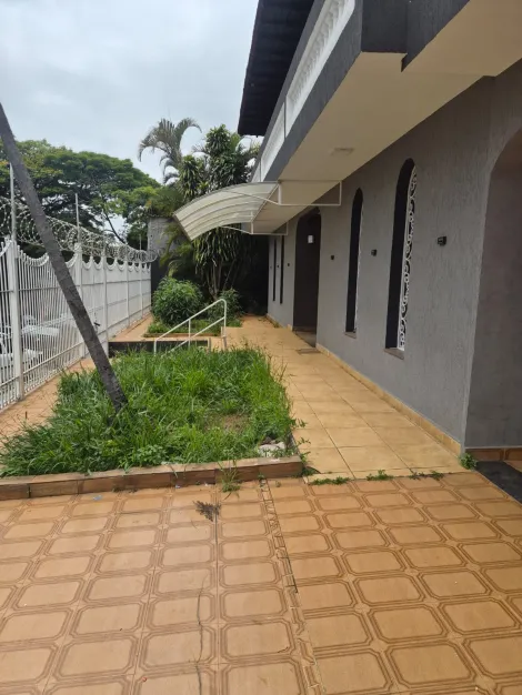 Alugar Casas / Sobrado em Suzano R$ 6.500,00 - Foto 3