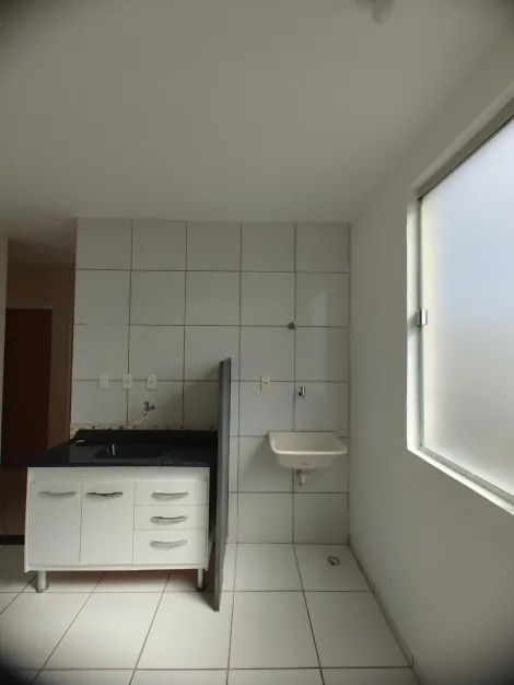 Comprar Apartamentos / Padr&atilde;o em Suzano R$ 230.000,00 - Foto 7