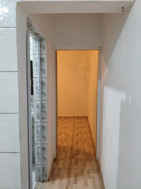Comprar Casas / Sobrado em Suzano R$ 300.000,00 - Foto 14