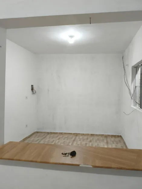 Comprar Casas / Sobrado em Suzano R$ 300.000,00 - Foto 12