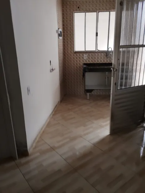 Comprar Casas / Sobrado em Suzano R$ 300.000,00 - Foto 7
