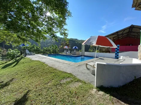 Comprar Rurais / Ch&aacute;cara em Suzano R$ 1.200.000,00 - Foto 2
