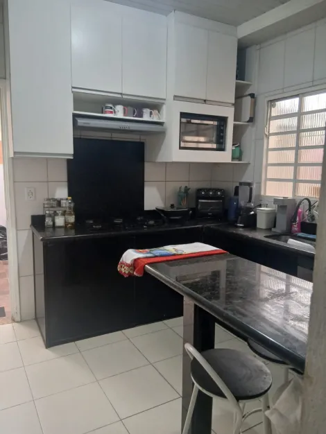 Alugar Casas / T&eacute;rrea em Suzano R$ 2.300,00 - Foto 2