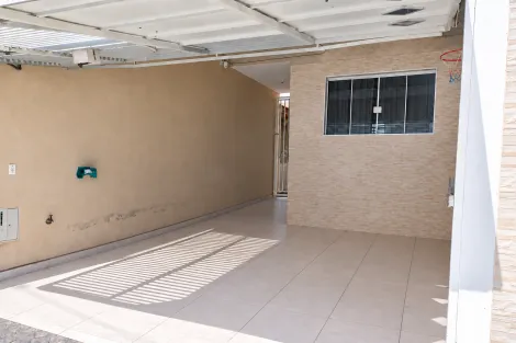 Alugar Casas / Sobrado em Suzano R$ 3.800,00 - Foto 2