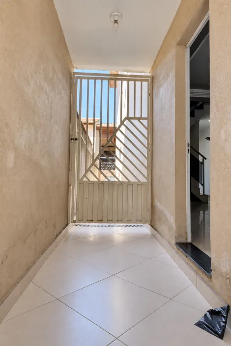 Alugar Casas / Sobrado em Suzano R$ 3.800,00 - Foto 5