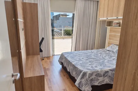 Alugar Casas / Sobrado em Suzano R$ 3.800,00 - Foto 15