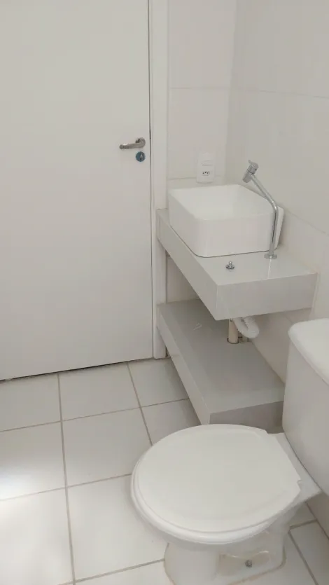 Alugar Apartamentos / Padr&atilde;o em Suzano R$ 1.390,00 - Foto 21