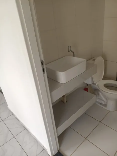 Alugar Apartamentos / Padr&atilde;o em Suzano R$ 1.390,00 - Foto 22
