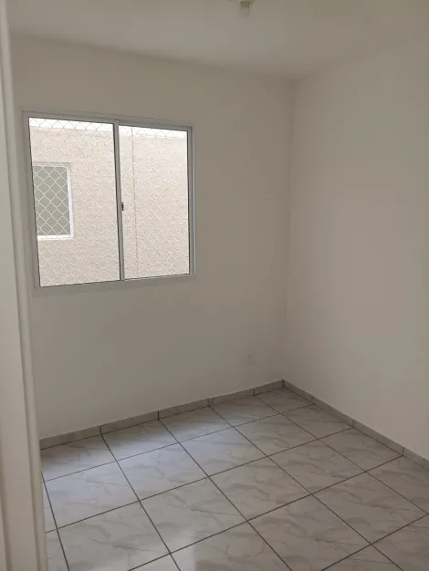 Alugar Apartamentos / Padr&atilde;o em Suzano R$ 1.390,00 - Foto 14