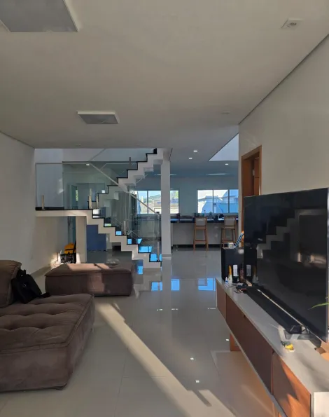 Comprar Casas / Sobrado em Mogi das Cruzes R$ 1.050.000,00 - Foto 5