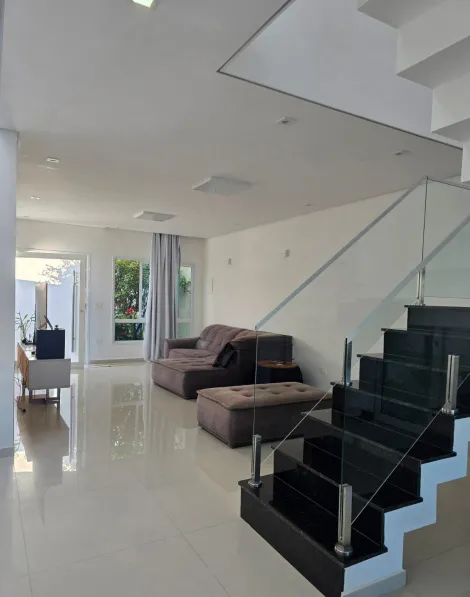 Comprar Casas / Sobrado em Mogi das Cruzes R$ 1.050.000,00 - Foto 6