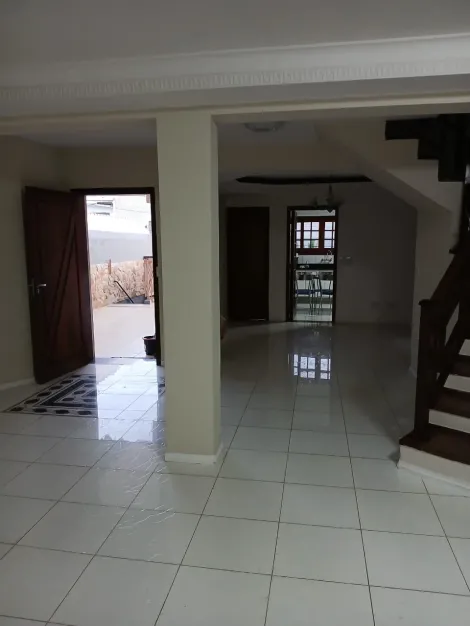 Alugar Casas / Sobrado em Suzano R$ 8.000,00 - Foto 3